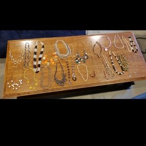 Lot of 29 Necklaces different lengths